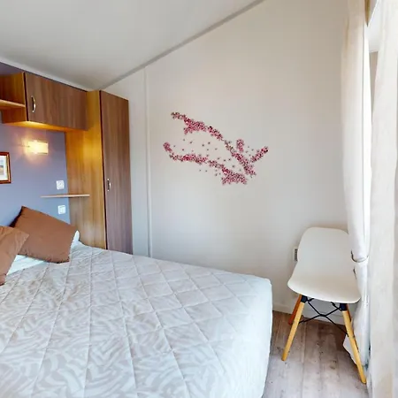 Auzance Mobil 80 Hotel